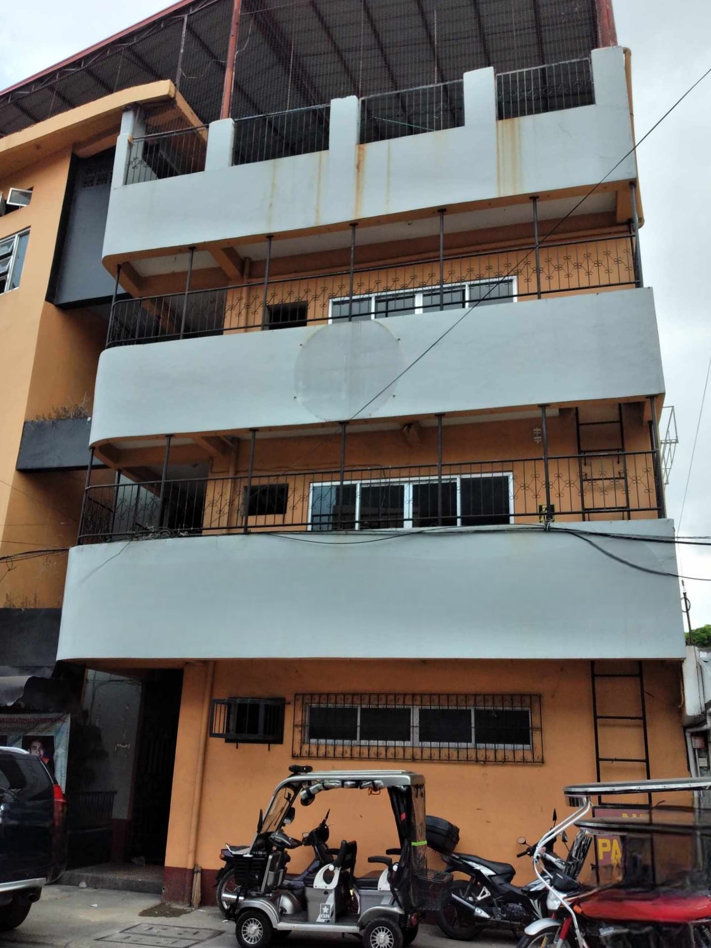 L4, B2 Golden City Main Road Golden  City Dila Sta Rosa Laguna